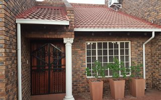 3 Bedroom House in Montana Gardens