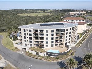 2 Bed Apartment in Nahoon Beach