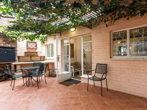 Studio apartment in Bryanston