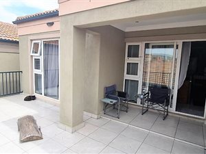 3 Bed Townhouse in Brackenfell Central