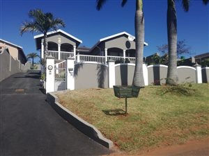 3 Bed House in Stanger Manor