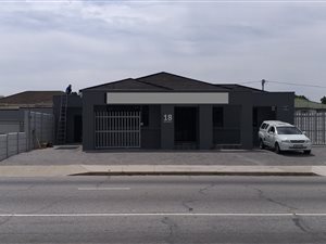 200 m² Office Space in Newton Park