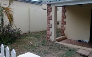 2 Bedroom House in Umtentweni