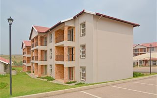 2 Bedroom Apartment in Duvha Park