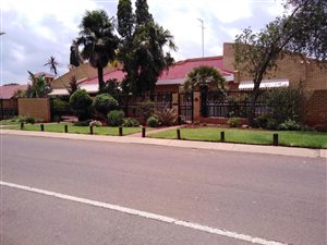 4 Bed House in Bakerton