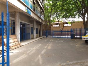 250 m² Industrial space in Industria West