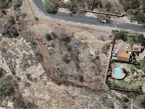 2570 m² Land available in Ferndale