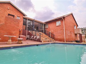3 Bed House in Suiderberg