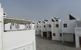 2 Bedroom Townhouse in Dwarskersbos