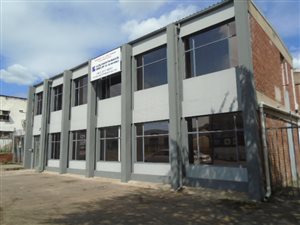 1268 m² Commercial space in New Germany