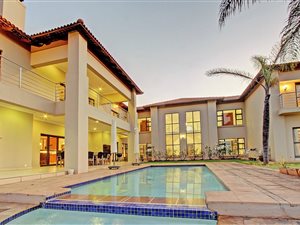 5 Bed House in Mooikloof Glen