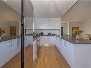 3 Bed House in Kelderhof Country Village