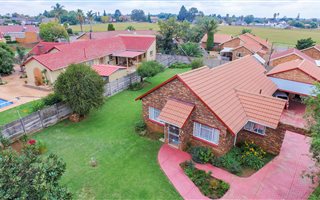 3 Bedroom House in Bonaero Park