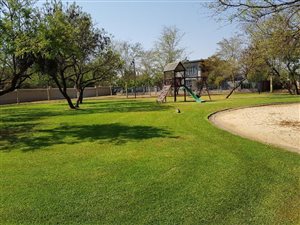 972 m² Land available in Zambezi Country Estate