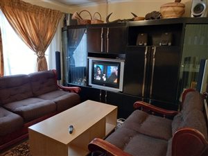 2 Bed House in Leboeng