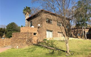 5 Bedroom House in Morningside Manor