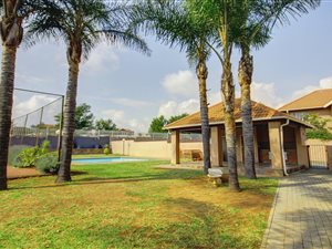 3 Bed Apartment in Radiokop