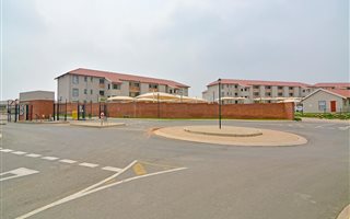2 Bedroom Apartment in Tasbet Park