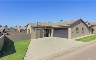 3 Bedroom House in Barbeque Downs