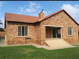 3 Bed Cluster in Amberfield Manor