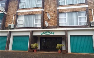 2 Bedroom Flat in Umtentweni