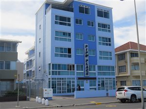 2 Bed Apartment in Strand North