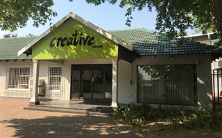 907 m² Commercial space in Rivonia