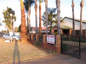 3 Bed House in Lindo Park