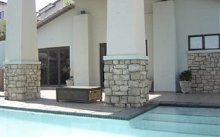 2 Bedroom Duplex in Sunninghill