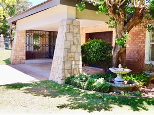5 Bed House in Meerensee