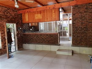 1 Bedroom Garden Cottage in Willow Park Manor