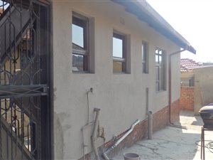 2 Bed House in Diepkloof