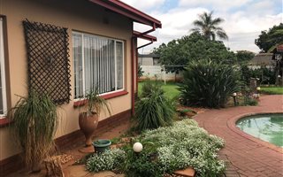 3 Bedroom House in Roseville