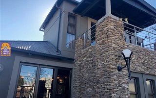 250 m² Commercial space in Rosettenville