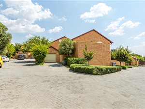 2 Bed Apartment in The Reeds