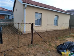 2 Bed House in Vanderbijlpark CE7