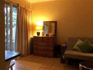Bachelor apartment in Gillitts