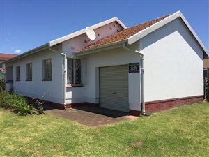 3 Bedroom House in Sparks Estate