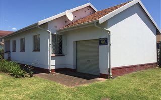 3 Bedroom House in Sparks Estate