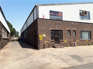 328 m² Industrial space in Brakpan North