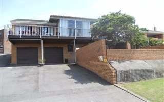 6 Bedroom House in Winterstrand