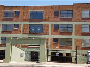 1.5 Bed Apartment in Alberton