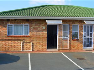 2 Bed House in Bluff