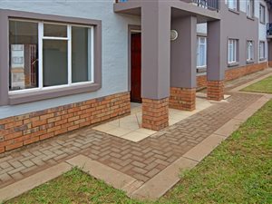 2 Bed Apartment in Protea Glen