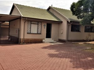3 Bed House in Brackendowns