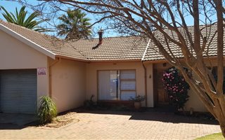 3 Bedroom House in Edelweiss