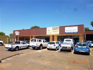 682 m² Commercial space in East Lynne