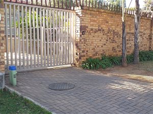 3 Bed Townhouse in Noordheuwel