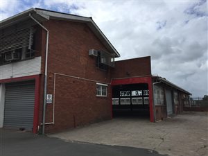 1250 m² Industrial space in New Germany