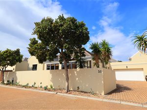 3 Bed Townhouse in Royal Ascot